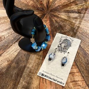 Bundle of ceramic owl earrings & glass beaded bracelet